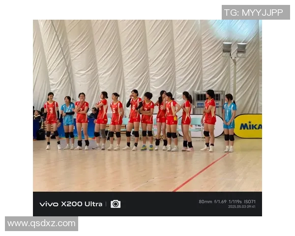 重庆排球队防守分析:优缺点及改进方向探讨 重庆排球队防守分析:优缺点及改进方向探讨