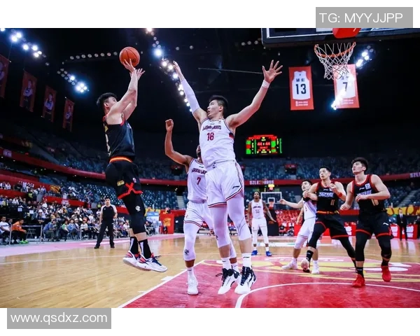 赛后分析深圳篮球队与广州篮球队的战术意识与表现对比 赛后分析深圳篮球队与广州篮球队的战术意识与表现对比