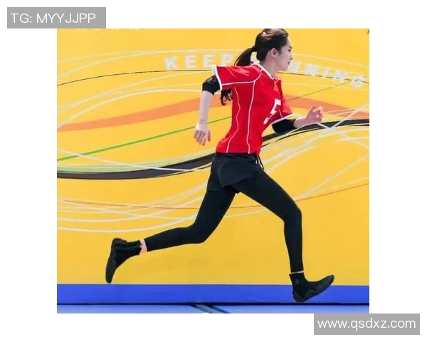 足球明星化身老人街头踢球引发热议展现真实球技与幽默魅力 足球明星化身老人街头踢球引发热议展现真实球技与幽默魅力