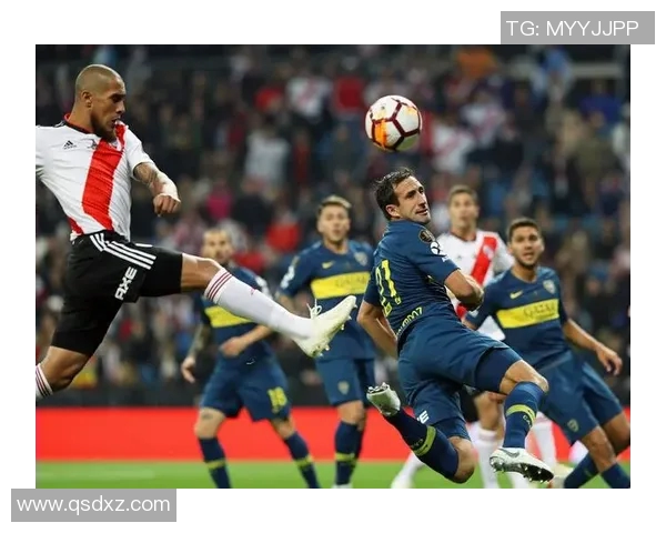 足球明星精彩瞬间集锦玩球视频带你领略他们的绝技与魅力 足球明星精彩瞬间集锦玩球视频带你领略他们的绝技与魅力