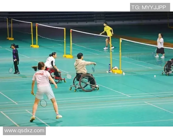 重庆羽毛球队团队协作引发热议球员间默契与配合的争议探讨